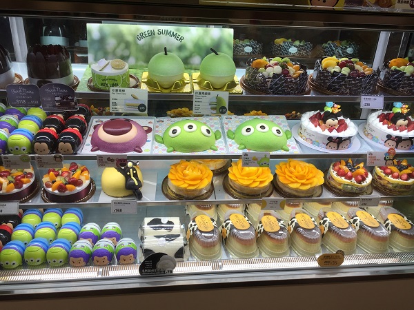 海外のケーキって面白い 奇想天外なケーキが並ぶ香港のケーキ屋さん 美心西餅